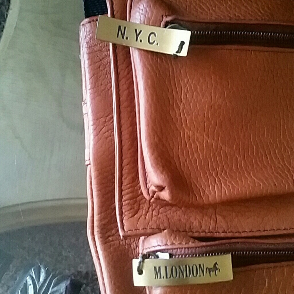 Strap Bag - Picture 2 of 4